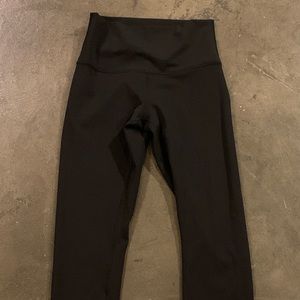 Black Luxtreme Wunder Under CROP size 4